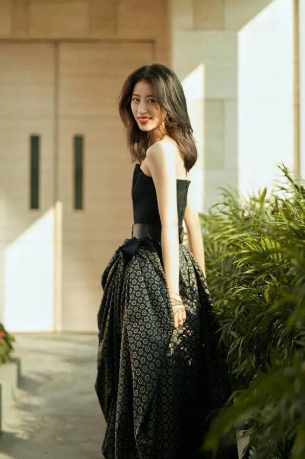 短发|这个女人好迷人！还有什么造型是她驾驭不了的？