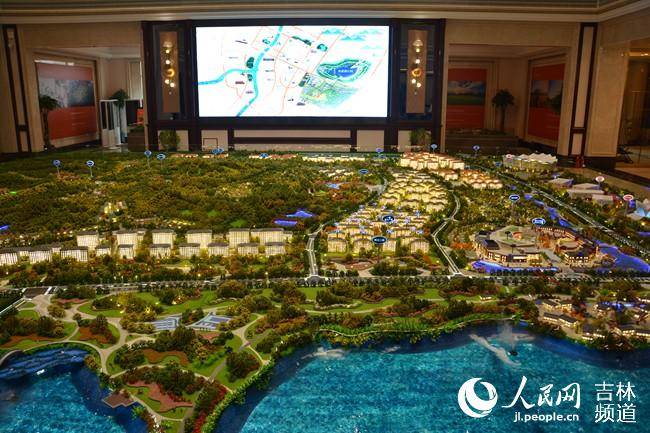 梅河口市啤酒小镇沙盘.王海跃 摄