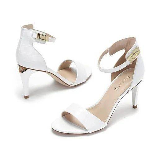 美特斯邦威|每个潮流女孩都喜欢过的达芙妮，是怎么走到今天的？