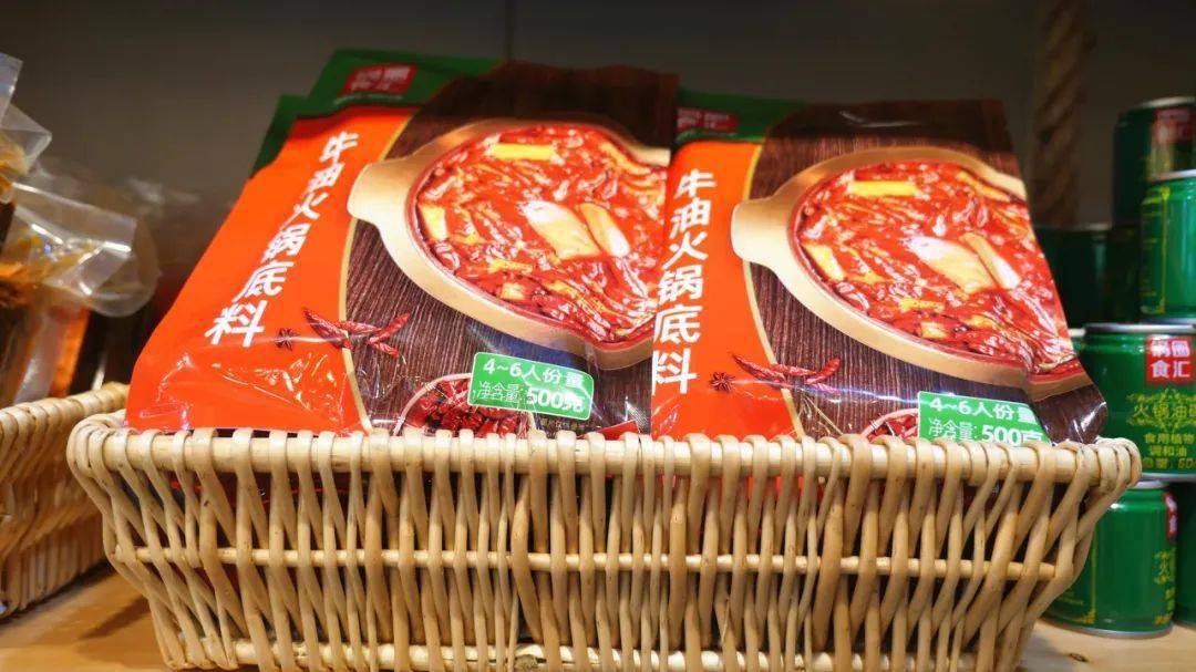 烧烤|锅圈食汇终于开到宜丰了！排队也要去！