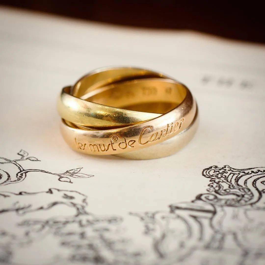 时尚|戴上这个时尚单品=看起来很贵!美到犯规!!