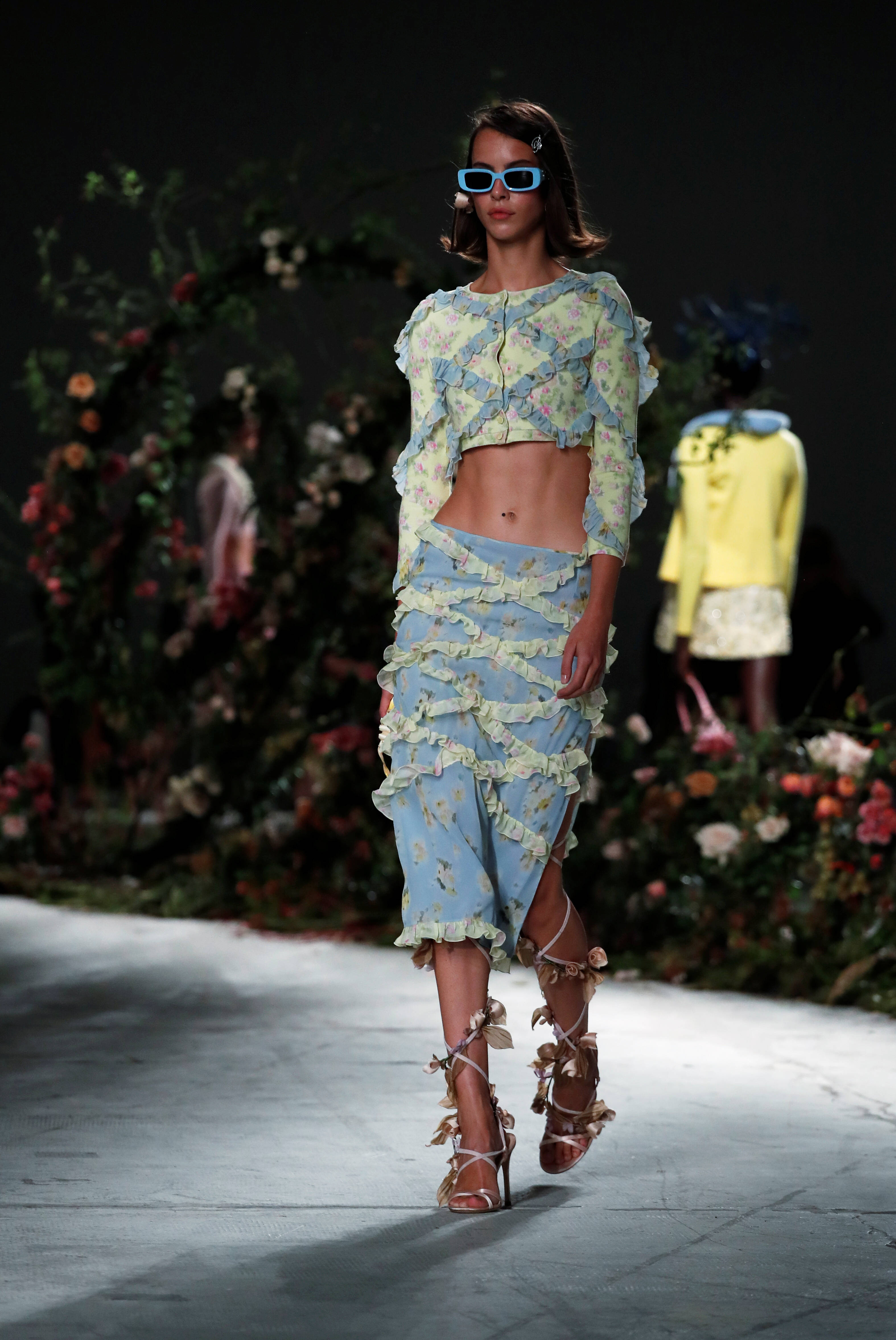 米兰|米兰时装周——Blumarine品牌时装秀