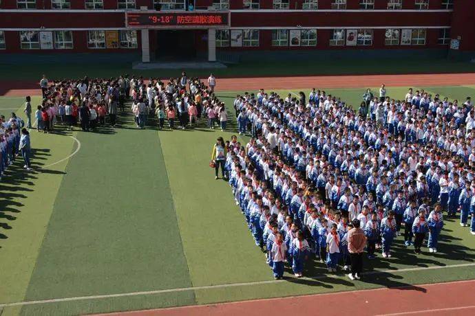 晋源区第三实验小学|路线明,指挥当,爱国与防护融合演练让人称赞