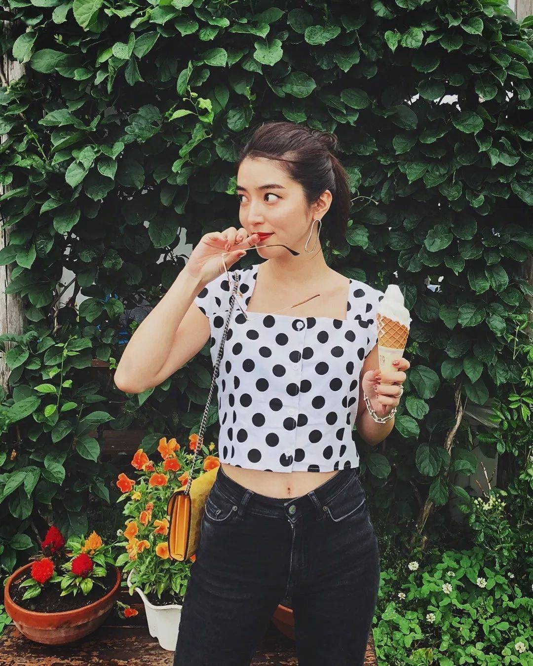 女王|穿对领口,不用减肥也能瘦!瘦!瘦!