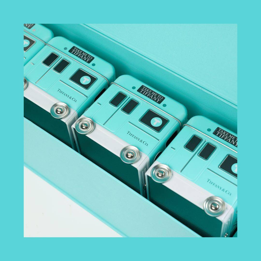 宇博|宇博带着他60个大牌月饼又来啦！这次要全部送给客官们！