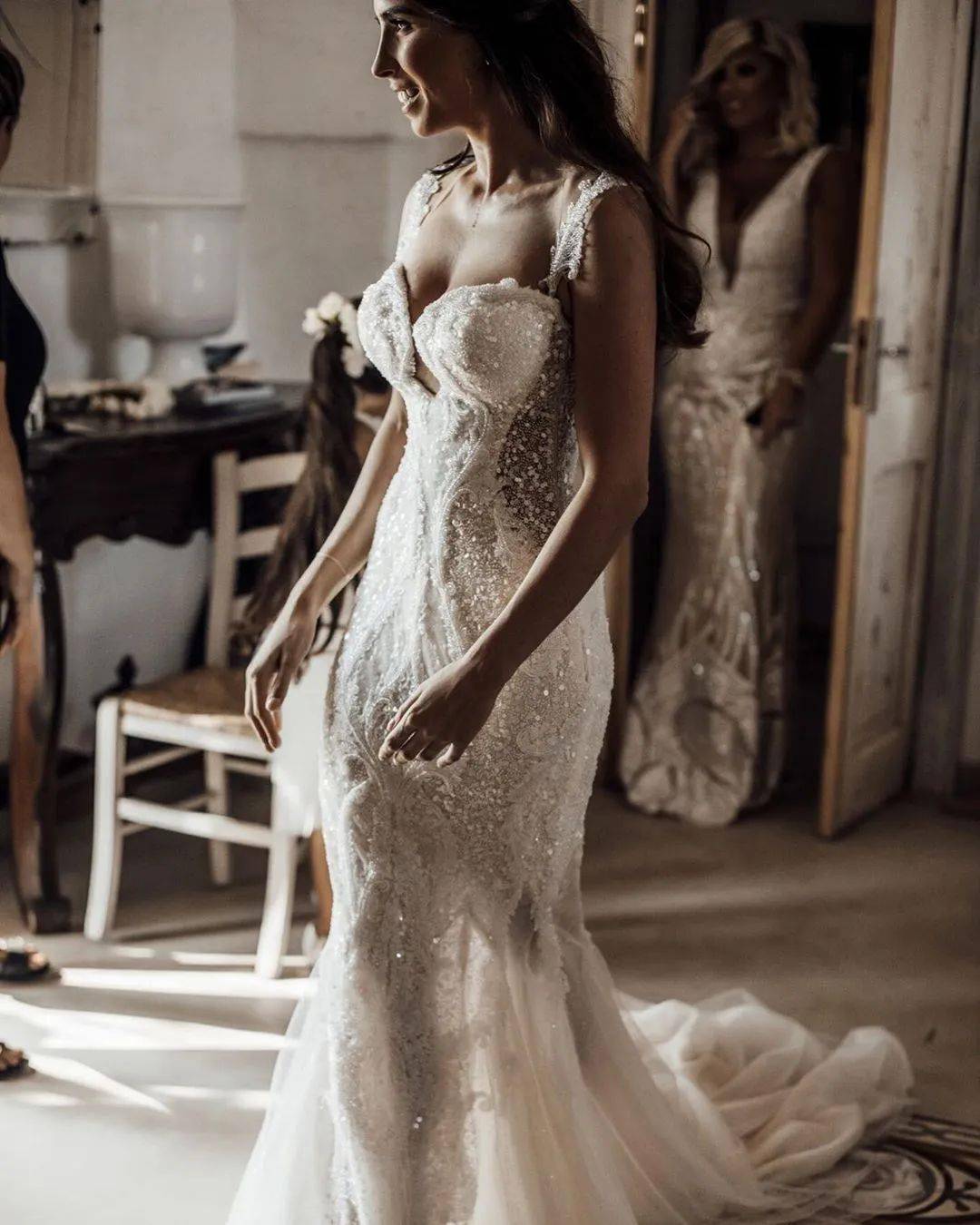 Lahav|一针一线还原维多利亚时期的典雅，世界顶级高定Galia Lahav的复古婚纱，美到词穷！