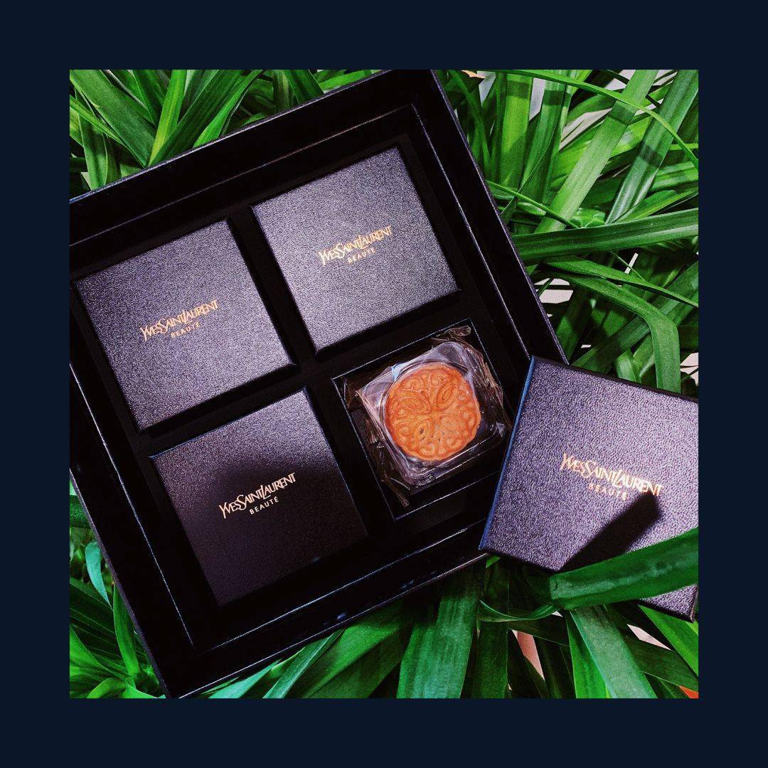 宇博|宇博带着他60个大牌月饼又来啦！这次要全部送给客官们！