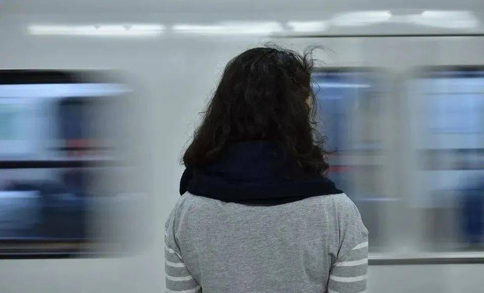 套房|95后女生创业一年买2套房：人与人的差距，是你想凭努力赚钱