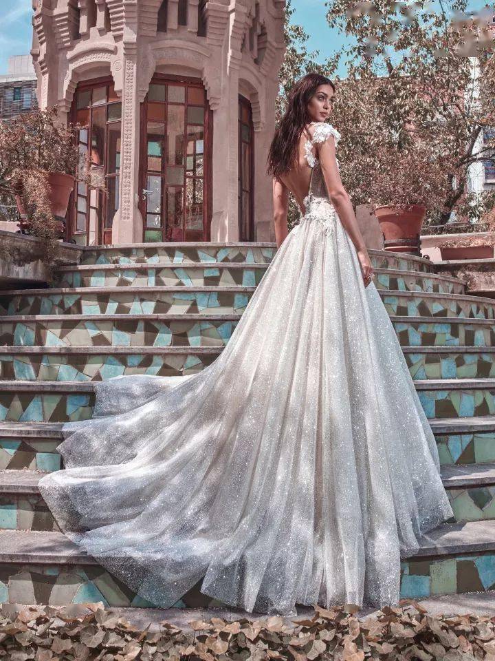 Lahav|一针一线还原维多利亚时期的典雅，世界顶级高定Galia Lahav的复古婚纱，美到词穷！