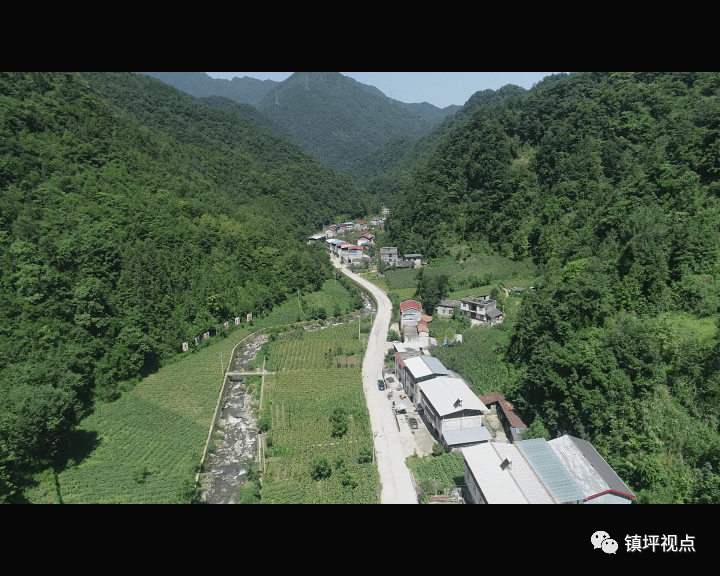 牛头店镇竹叶村距离县城26公里,总面积20平方公里,虽有2860亩耕地,但