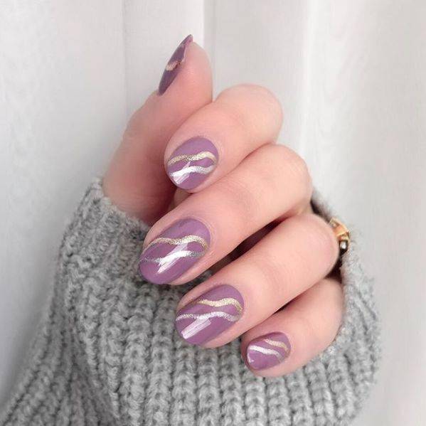 红色|今秋最流行的10款美甲：温柔又高级