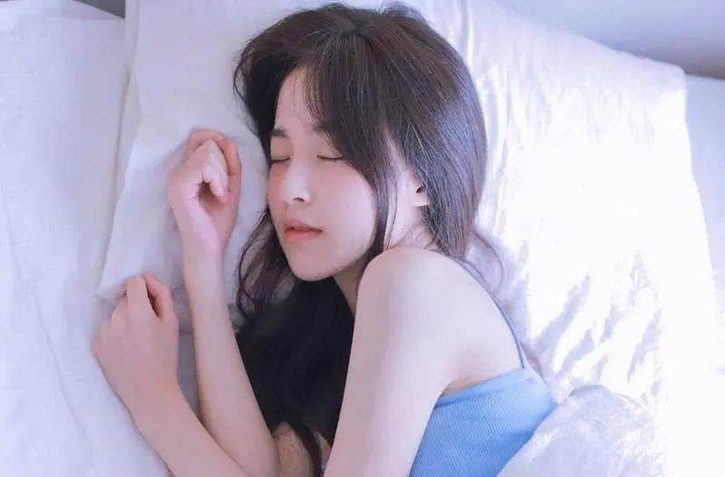 十二星座女最迷人的部位:射手座是大长腿,白羊座让人羡慕