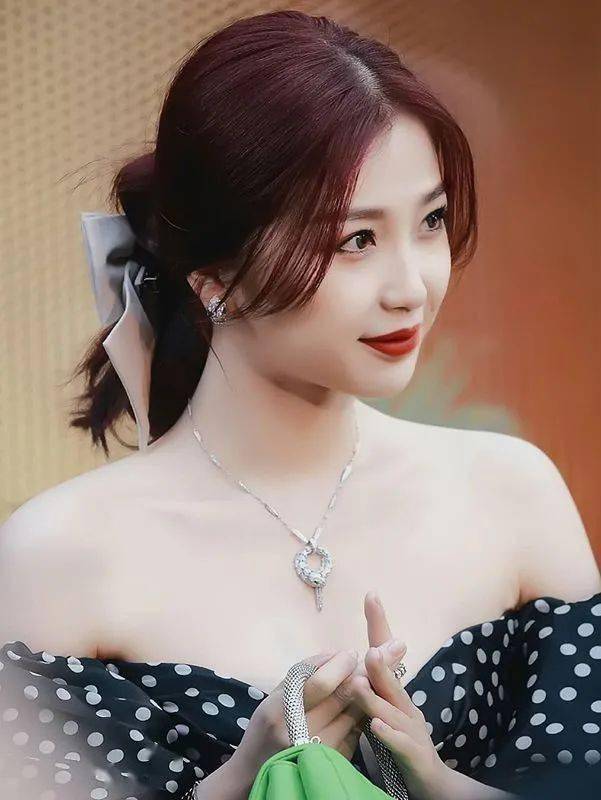 重点|不做作又时髦的减龄妆?抓到这三个重点就能小5岁!