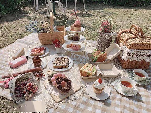 食物|那些明星同款野餐照片，原来是这样拍出来的