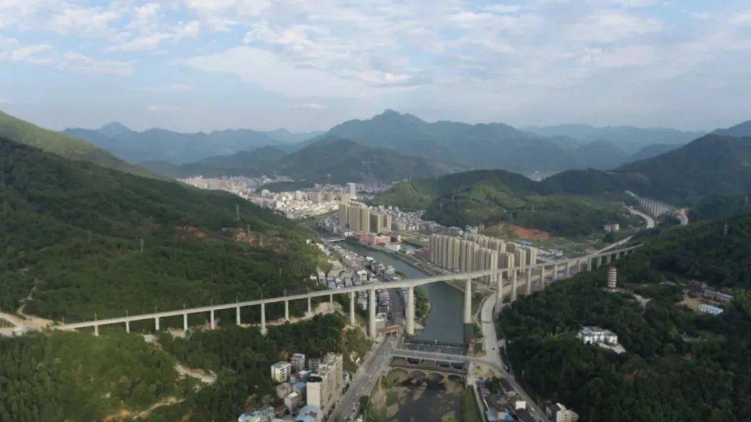 松溪县人口_福建持续暴雨 闽北松溪县城区积水(2)