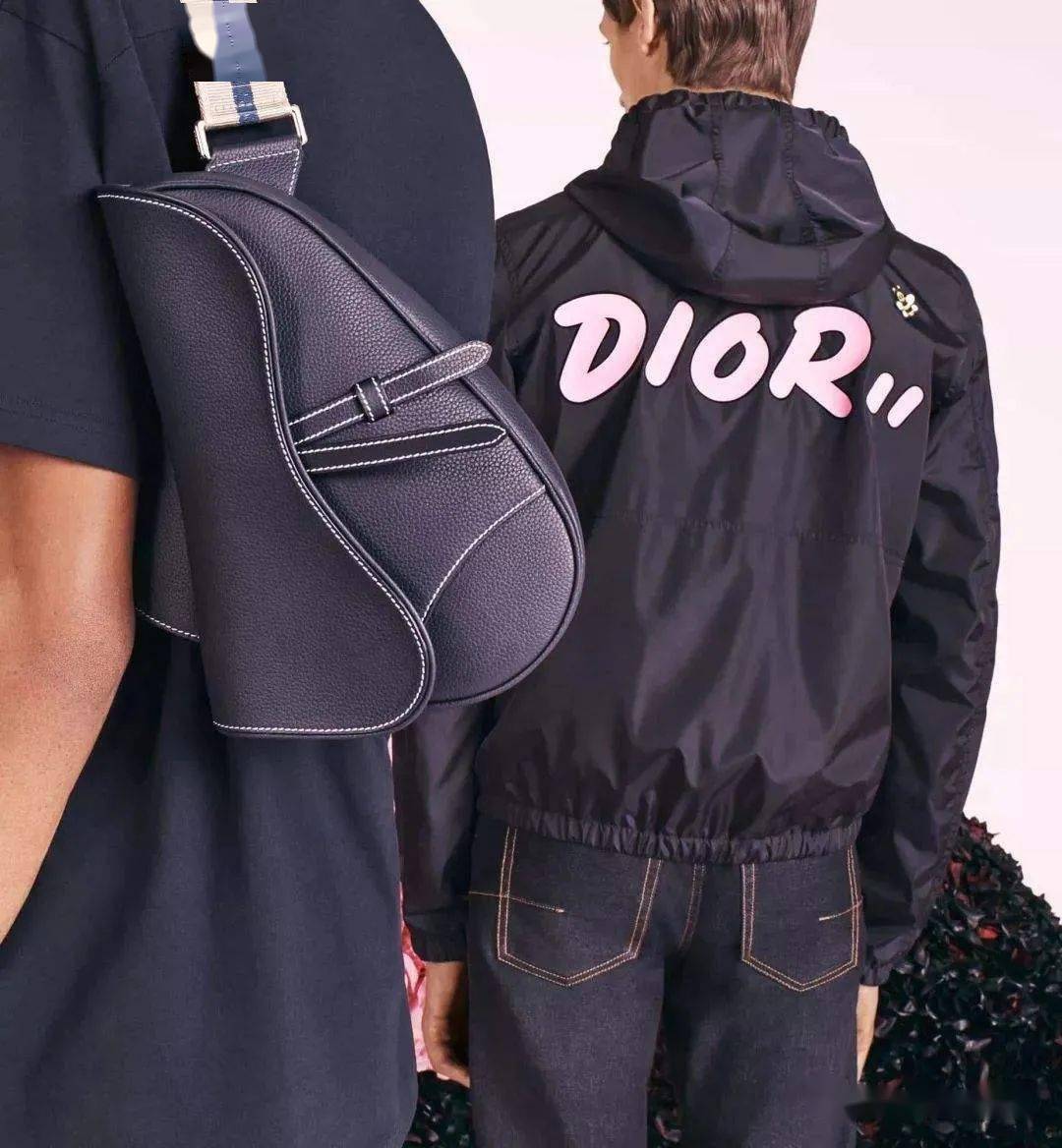 Stussy|10万的Dior X AJ不算啥，20万的Dior踏板车才是真香！