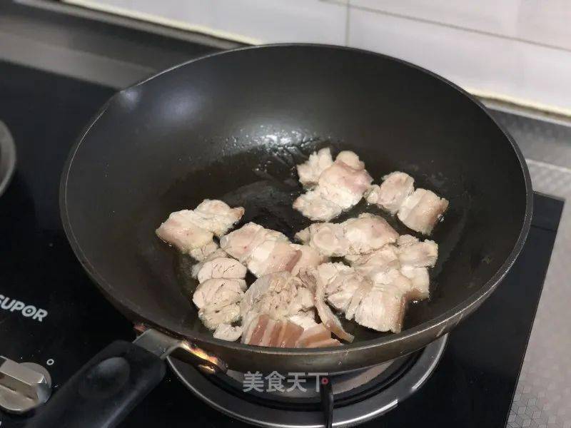 五花肉|浓浓酱香的回锅肉~【健康美食】咸鲜微辣