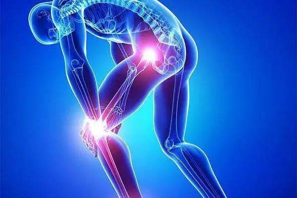 ⑤若疼痛在坐骨结节,要注意有否坐骨结节囊肿,股屈肌群附着区损伤