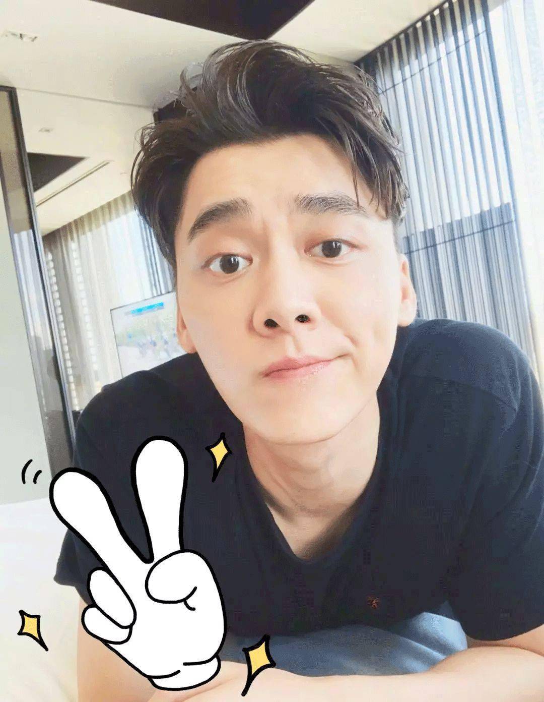 西装|我问一个偶像男星去前女友婚礼穿啥?答:一身荧光绿