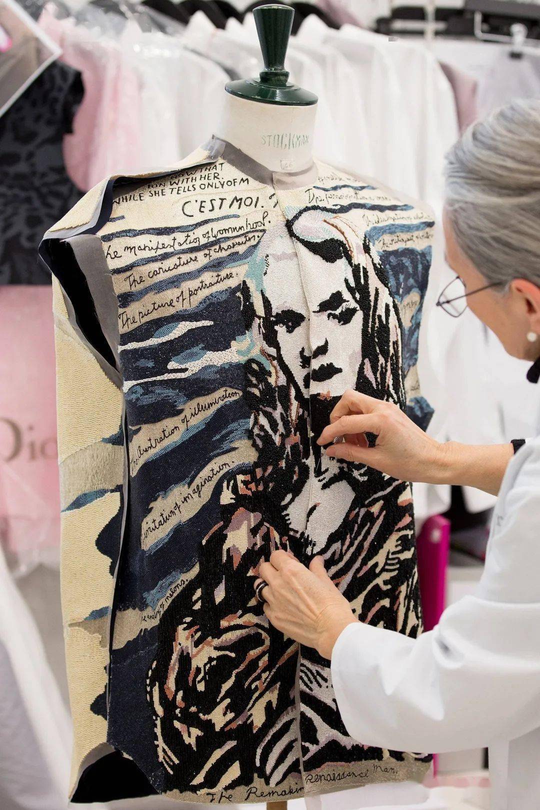 Stussy|10万的Dior X AJ不算啥，20万的Dior踏板车才是真香！