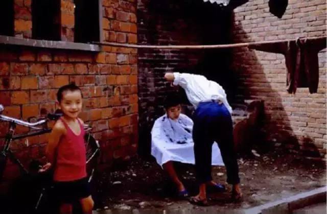 年代|90年代的成都，竟然也有这么时尚的街拍！