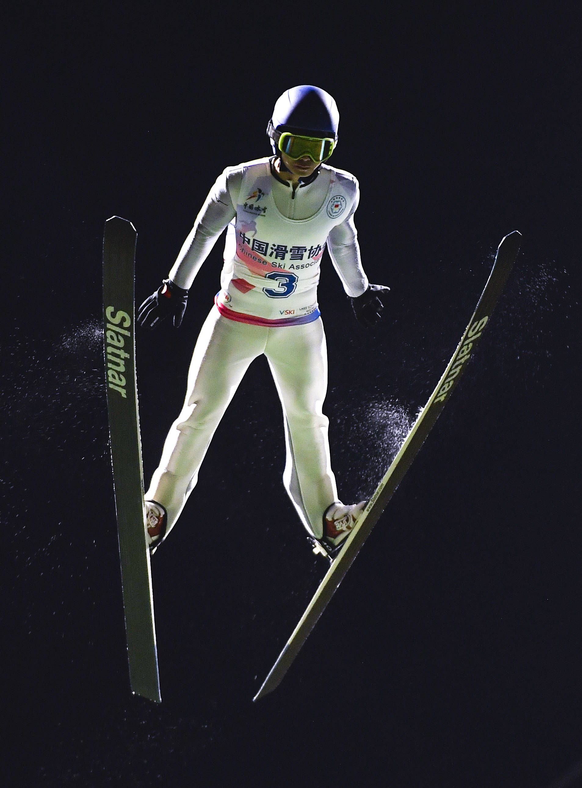 跳台滑雪——跳台滑草奥运积分模拟赛:男子个人标准台