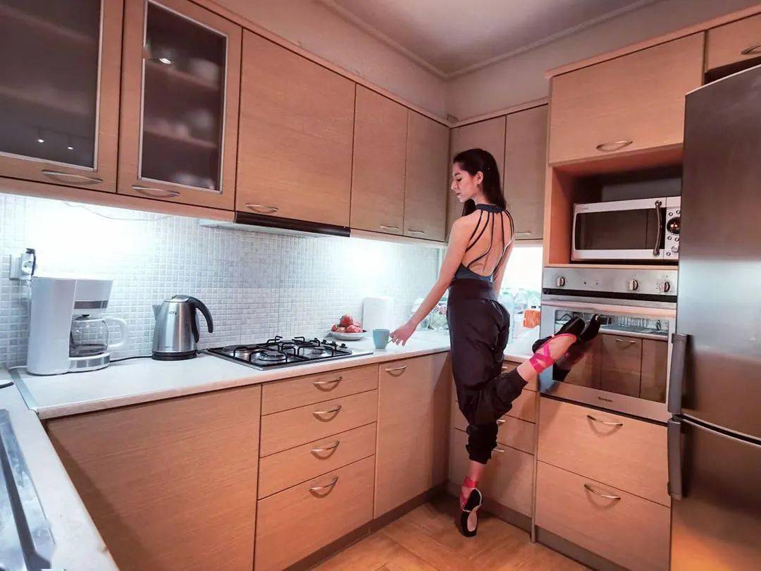 Get|我和我芭蕾味道的家!假期宅家的各种芭蕾悠闲姿势!Get她!