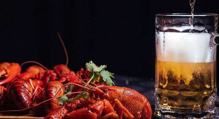 自己人|忍了9年忍无可忍！重庆啤酒被自己人起诉挤占“山城”市场份额