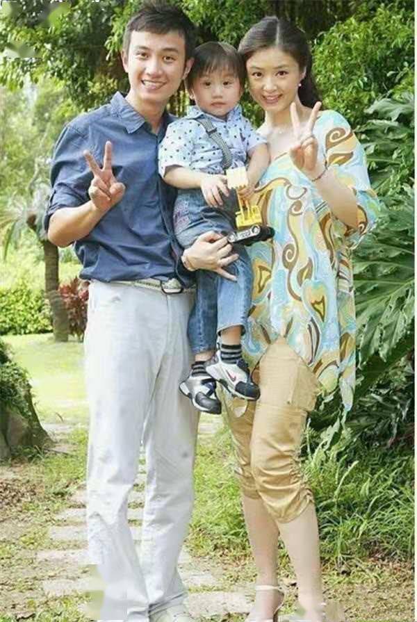 疯狂健身|文章近照状态好，疯狂健身帅出新高度，比当年向南更有型