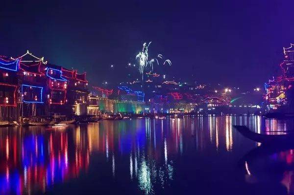 广元GDP2020_街拍四川广元美女(3)