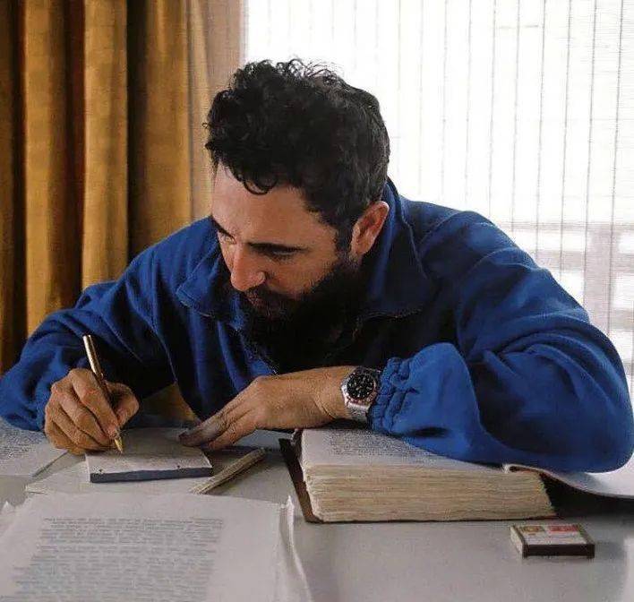 古董|北京首拍 | 时尚到老—古董劳力士，70年热度不减的经典配饰