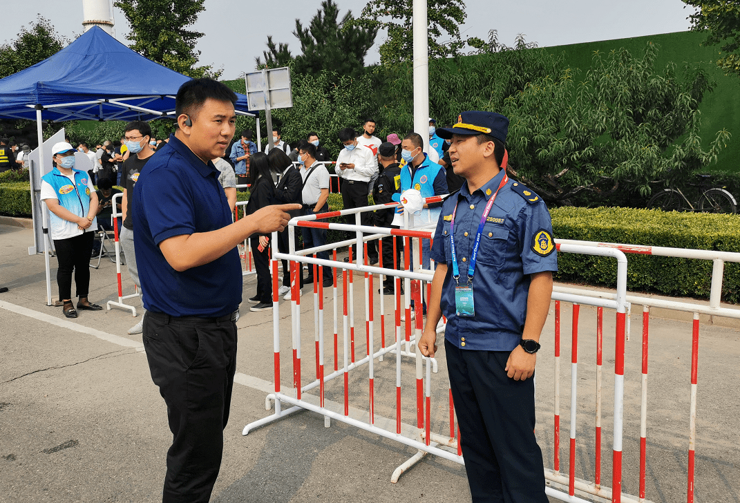 顺义流动人口_顺义五中脱裤门图片(2)