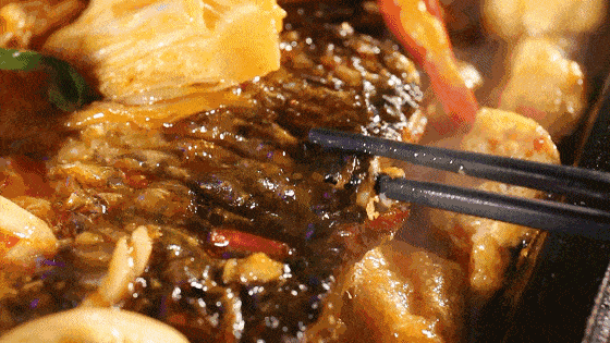 活动|1元吃烤鱼！1元喝啤酒！火爆全国的“小腰精”来唐河啦！