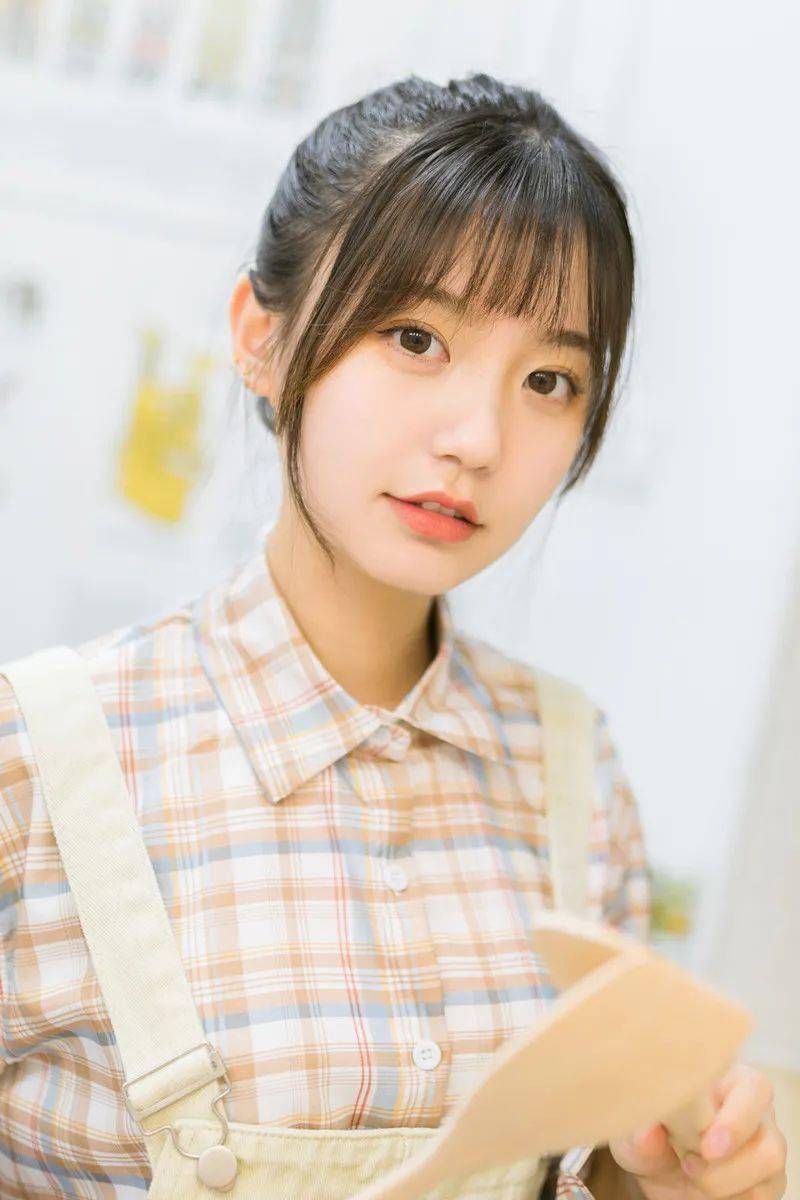 怎么跟女生说话让她开心 70e39dc3a8c349d192b974399db689bf.jpeg