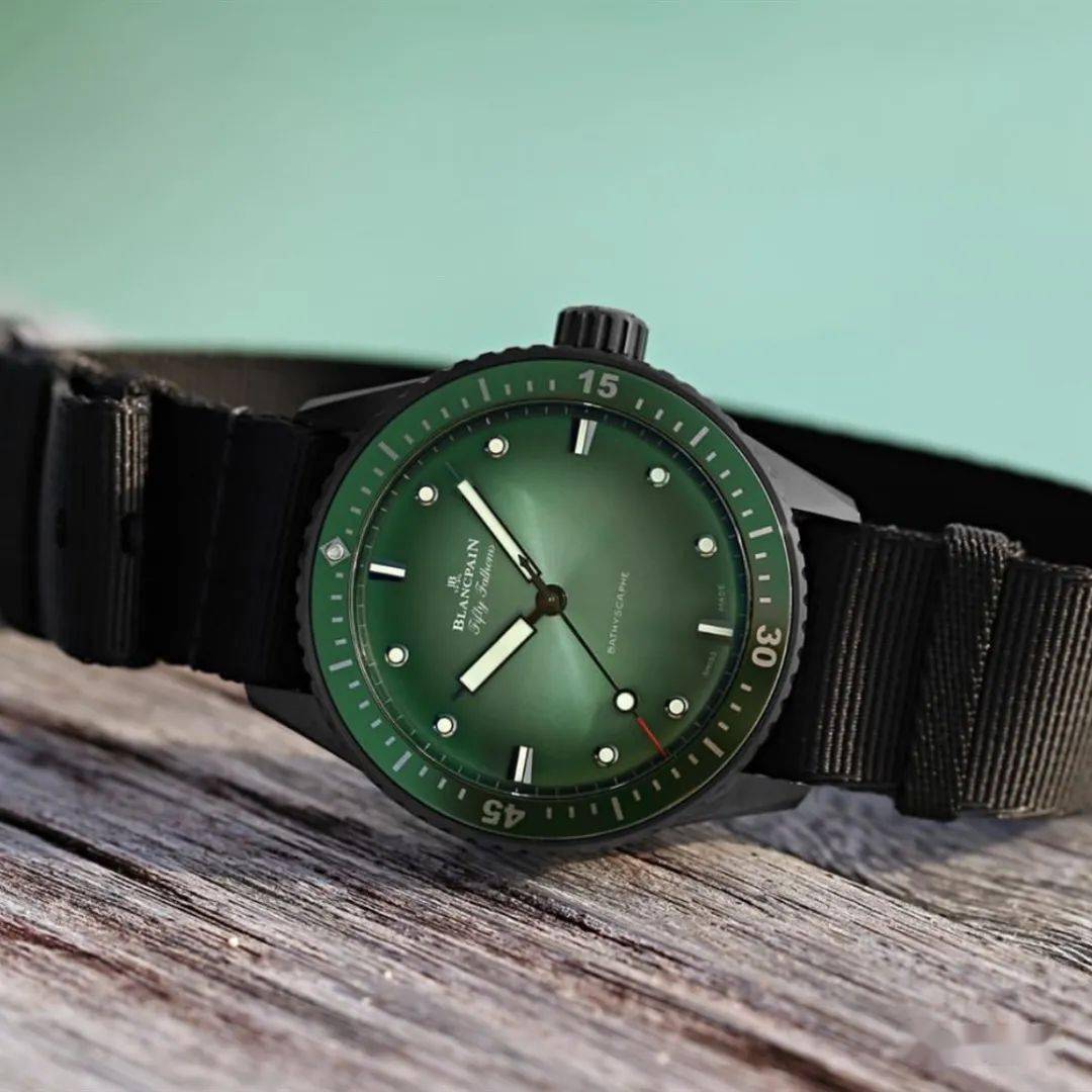 自动|腕表色卡:五彩斑斓就是看着舒服