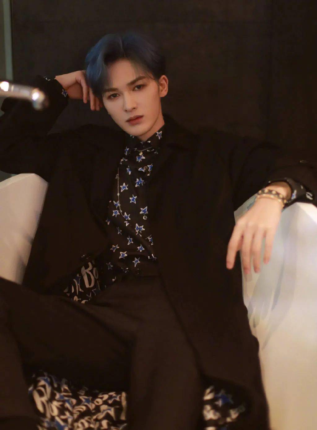 云看秀|坐在云看秀的虚拟前排上应该穿什么？