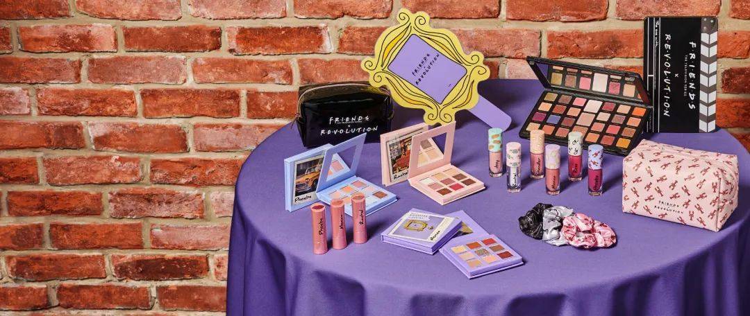 情怀|完结16年的《老友记》居然整了这出？情怀拉满了！！