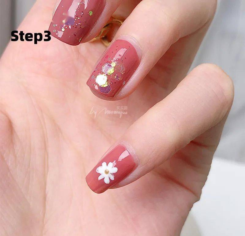 款式|赶紧存图！40款秋冬美甲，显白不挑人！