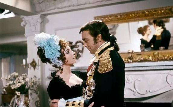 雯丽|她的一生曾被费·雯丽演绎,曾荣誉加身,却最终声名狼藉