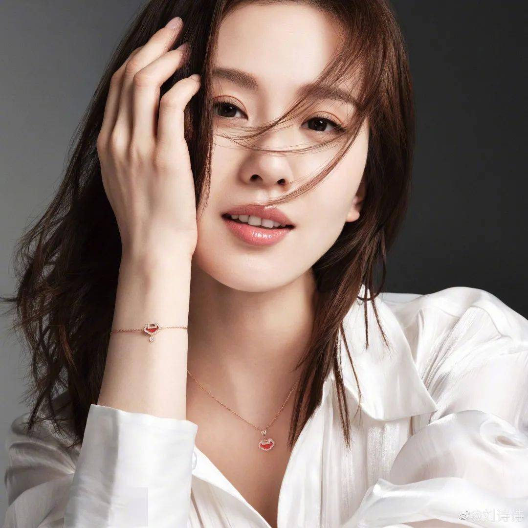 短发|2020 秋冬发型趋势，风情万种都是你