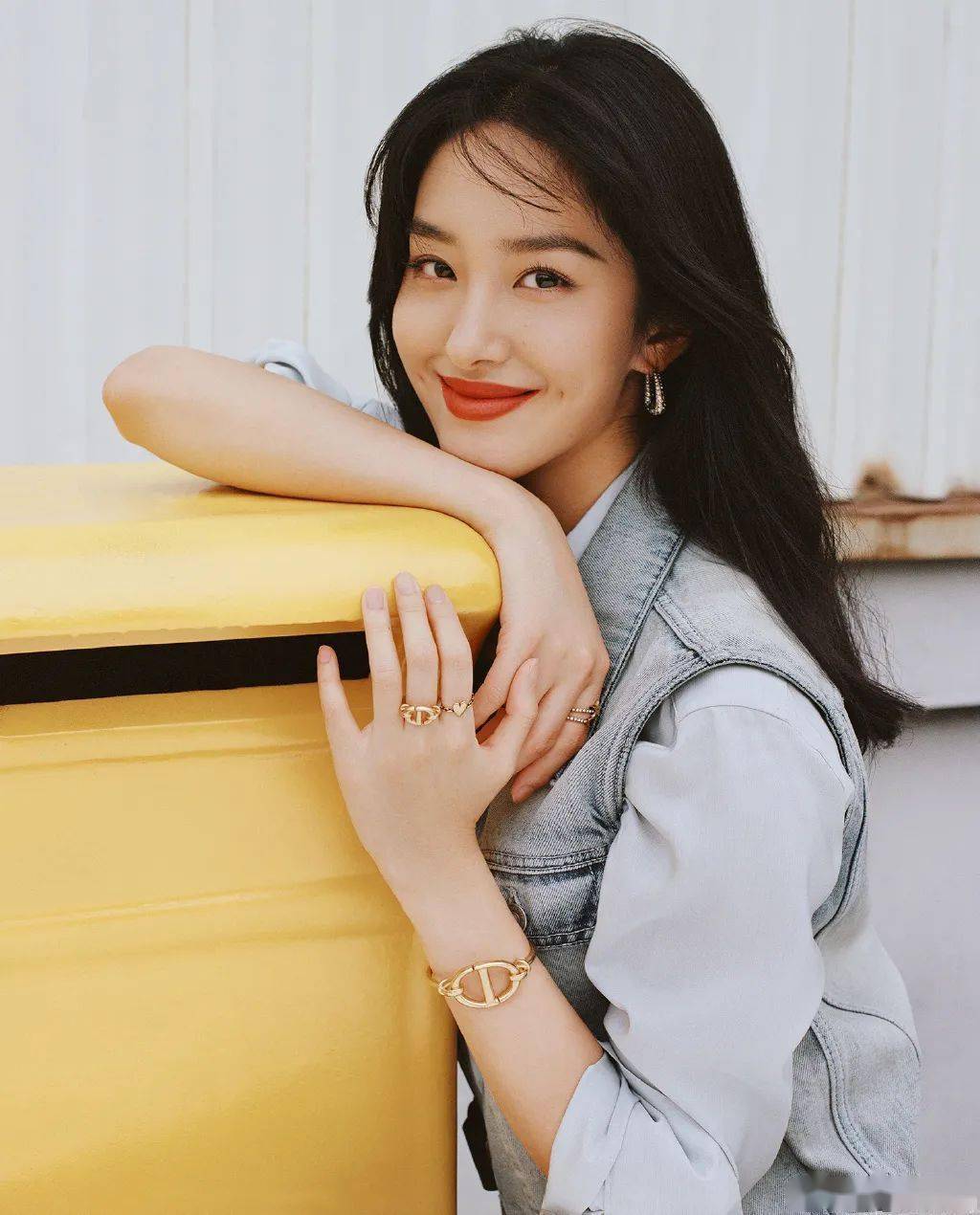 涂越白|美人计 | 肤色越来越健康的杨采钰，告诉你底妆真不用越涂越白