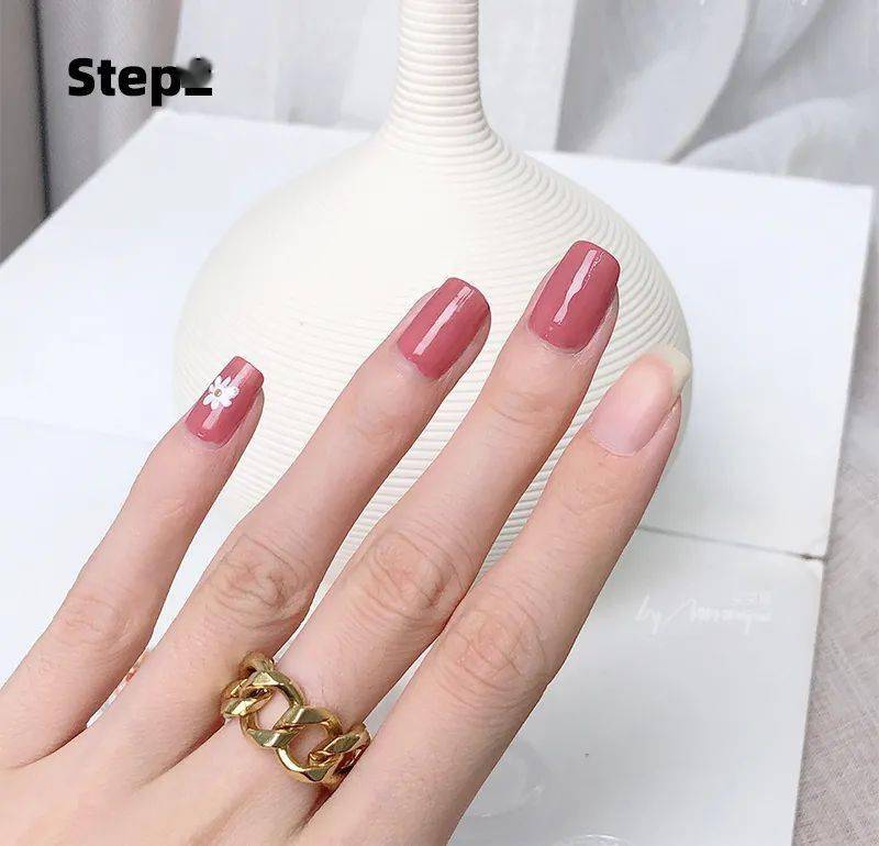 款式|赶紧存图！40款秋冬美甲，显白不挑人！