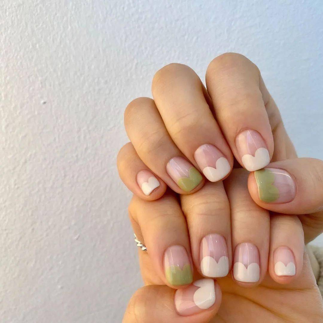 款式|赶紧存图！40款秋冬美甲，显白不挑人！