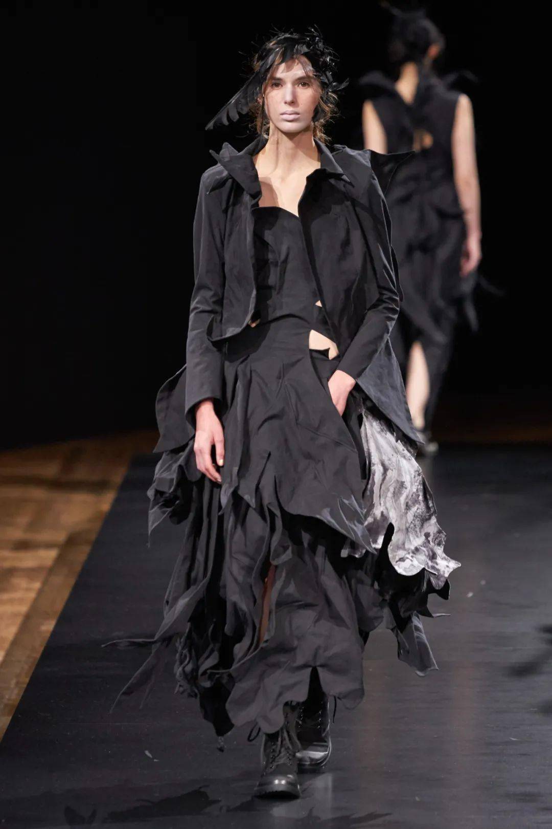剪裁|Yohji Yamamoto 2021春夏丨标签式解构设计