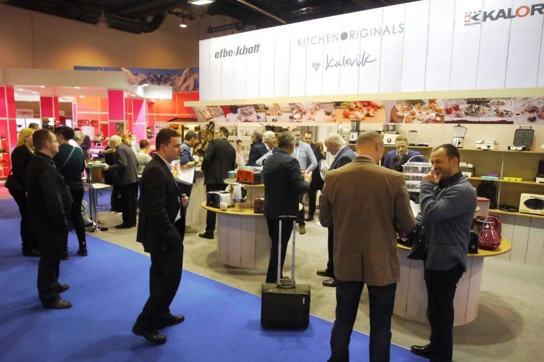 吹风机|吹发、造型、护理一次搞定,这个德国吹风机神了~?