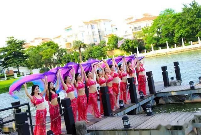 舞蹈|我有一群肚皮舞闺蜜，气质超好！