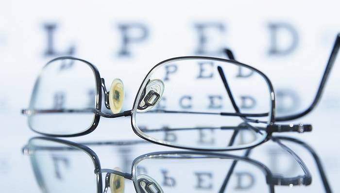 考核|评论｜裸眼视力考核纳入中考，功利主义手法不可取