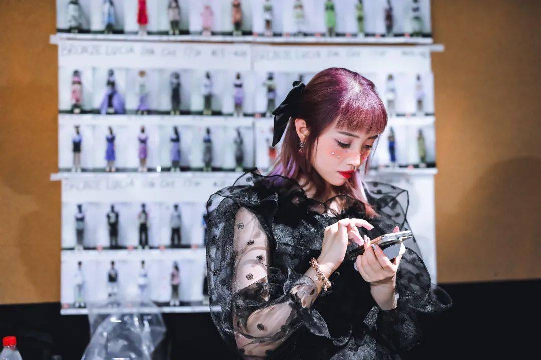 陆玺娅|不愧是你！本季最“拼”的设计师品牌～