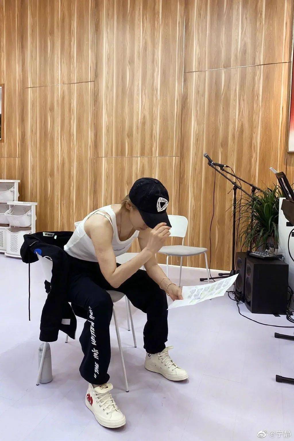 世间|在世间乘风破浪的她,这次又有了个新身份