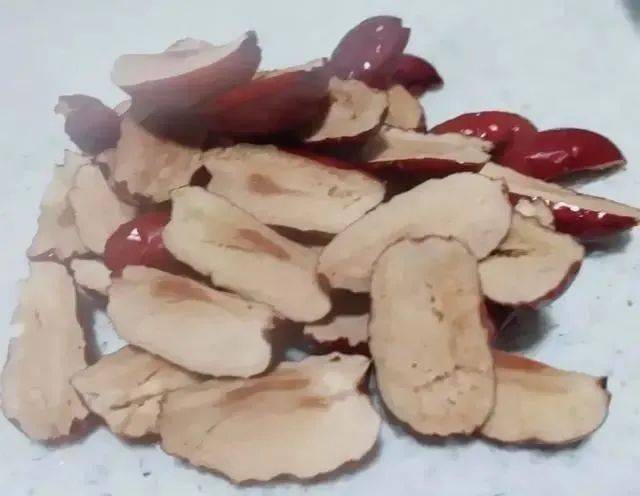 吃什么养胃不长胖 8d99448bec0048899db2e810e0368595.jpeg